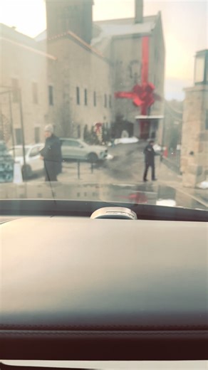 This year we had a non-traditional Christmas @elora_mill and it was amazing! Everything was over-the-top from the moment we arrived. The room, the service, the ambience, the food and the spa were first class. They even had Christmas gifts under the tree for us 💕🎄 We may have found our new tradition! The best part of all was spending quality time with our moms. We had a lot of fun making new memories. Time is the one thing that’s limited for all of us. As I get older, I realize this more and mo