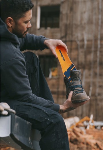 Unbreakable comfort 🤝 unmatched safety 🧱🔨 #superfeet #workpunctureresistant #insole
