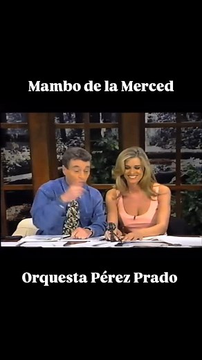 Recordando el programa “Un nuevo día” conducido por Rebeca de Alba y César Costa la Orquesta Pérez Prado interpreta el maravilloso Mambo de la Merced!! Director: Jesús Garnica Mambomania! @dealbarebecca @cesarcostaof #mambo #rebecadealba #cesarcosta #orquestaperezprado #mercado #lamerced #mambomania #perezprado #perezpradoorchestra #mambolets #mrmambo #dance #baile #musica #alegría | Orquesta Pérez Prado