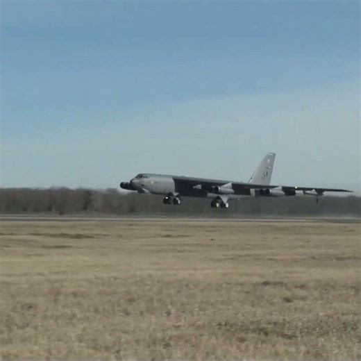 B-52 Bomber Takeoff Power #aviation #military #aircraft