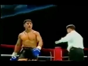 One of my favorite Sanda match against the China best Sanda fighter. ￼Võ sĩ Cung Lê đấu với Vua Mông Cổ Trung Quốc#throwback #vietnam #vs #China #martialarts #mma at the time | Cung Le