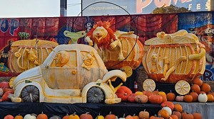 Professional pumpkin carver shows off the skills that have won him carving competitions