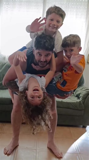 Videos de ElMoncho (@elmonchoaa) con “The Happy Shool - Cassiopeia”