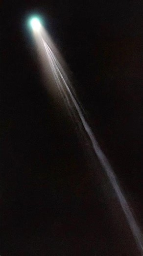 Comet Lemmon's Tail Dynamics Over 3 Hours #shorts #science #space #milkyway