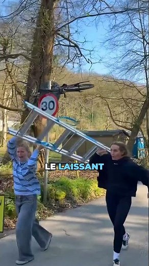 BICYCLE ON A PANEL 🤯