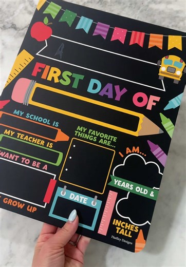 Adorable School Sign Ideas for First and Last Days