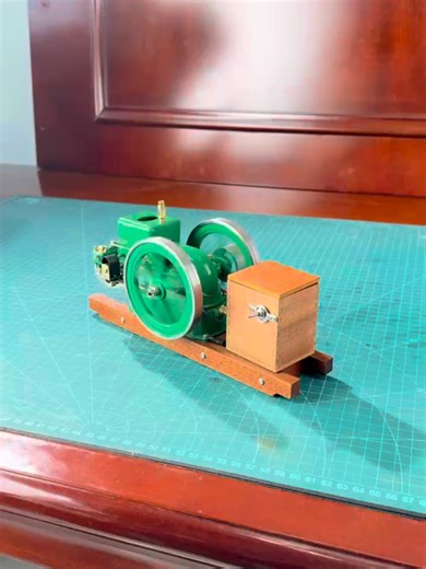 Running RETROL Z01 Engine Model#modelengine #giftsidea #z01 #gasengine