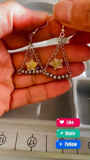 13K views · 142 reactions | Shining bright with these handmade star earrings ✨  Like • Share • Follow for more DIY jewelry inspiration! #jewelrymaking #jewelrydesigner #jewelryaddict #wirejewelry #wirewrappedjewelry #handmadewithlove #beads #wedding #weddinginspo #bracelet #necklace #creativedesign #craftsmanship #inspo #diy #trendingreelsvideo | Create.Simple.easy | Facebook
