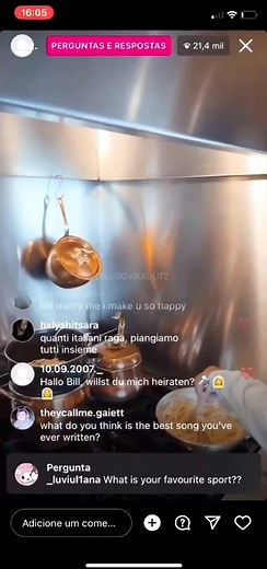 Live Cooking with Tom Kaulitz: Pasta and Ketchup Tips