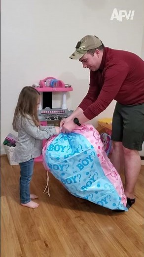 Cake-tastrophe!!!🎂 😱 #happybirthday #funny #fails #afv