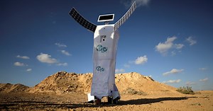 Egyptian engineering student turns air into water | The National