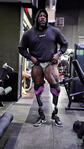 Edgard John-Augustin on Instagram: "All those ‘skipped leg day’ jokes fueled me… Now who’s skipping what? 👀🦾🦿"