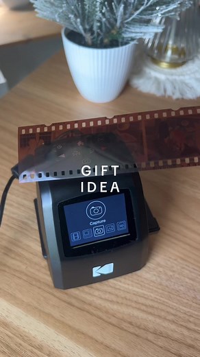 Digitize film negatives and slides with this mini scanner ✨ Great gift...