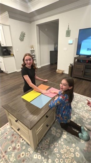 PAPER COLOR SLAP CHALLENGE #familygames #funnyfamilygames #challenge #games #fun