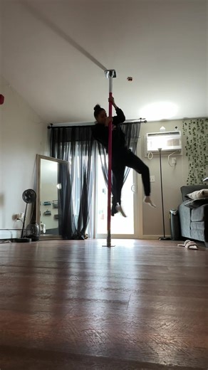Pole Dancing Flow Tips for Fitness Enthusiasts