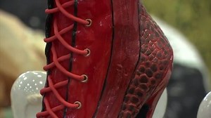 KINKY BOOT CAKE WINS: In its fifth year, the New York Cake Show challenged pastry chefs and amateur cake makers alike to create Broadway out of sugar and flour. | KSTP-TV