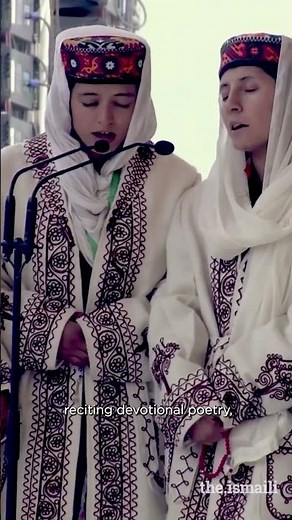 What practices do Ismailis observe in Jamatkhanas?