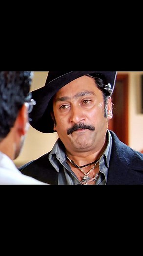 Movie: One Two Three (2008) Ye ek comedy of errors film hai jisme teen alag-alag “Laxmi Narayan” galti se ek hi jagah aa jate hain. Inke goals alag hote hain—kisi ko crime karna hai, kisi ko car business sambhalna hai aur kisi ko fashion designer ke liye kaam karna hai. Identities ki gadbad se hasi–mazaak, confusion aur comedy situations bante hain.] 🎥Director: Ashwani Dhir 🤝Cast:- Tusshar Kapoor as Laxmi Narayan 1 Suniel Shetty as Laxmi Narayan 2 Paresh Rawal as Laxmi Narayan 3 Esha Deol as L