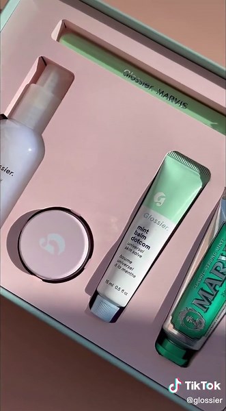 Glossier Cross-Country Travel Kit - Limited Edition Skincare Essentials