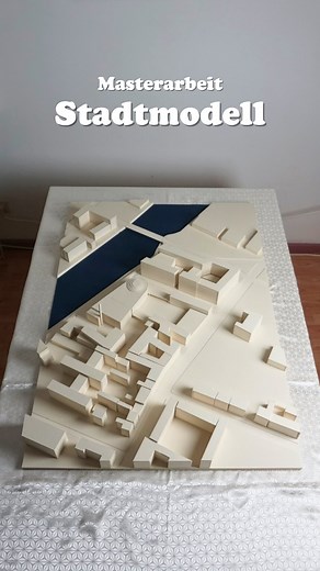 Taha Taşkıran on Instagram: "Städtebaumodell für meine Masterarbeit Hier entsteht mein Städtebaumodell für die Masterarbeit – Schritt für Schritt. Es zeigt die Umgebung meines Grundstücks in Berlin-Mitte im Maßstab 1:500, gefertigt aus Finnpappe auf einer Fläche von 70 x 100 cm. Gebäude für Gebäude entsteht die urbane Struktur – ein aufwendiger, aber spannender Prozess und die Grundlage für meinen architektonischen Entwurf. #tskrn #masterarbeit #architektur #studium #architekturstudium #berlin #