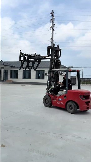 The Evolution of the Industrial Forklift