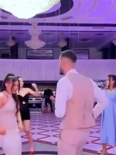 Videoclipuri postate de Leonardo (@leonardoaiexis) cu sunet original - Antonio Tufaru