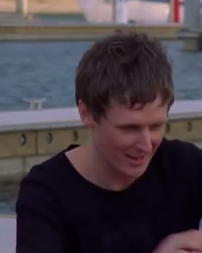 When Does Zane Find Out Rikki is a Mermaid Again?