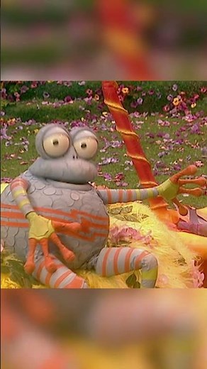 A home for a mole is a hole in the ground #thefimbles #rolymo #songsforkids #animalsong #fimbles