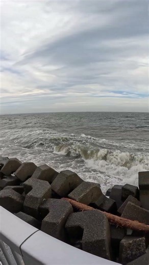 Violent Waves & Strong Winds at Sogo Park Urayasu 🌊💨 | GoPro 13 #gopro