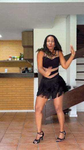 1.4M views · 74K reactions | Rock around the clock | Vania Costa | Facebook