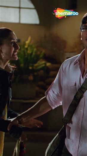 When geet palns to run without any plan 🤣🤣 #romanticmovie #moviescenes #lovestory #bollywoodmovies #Romantic #shahidkapoor #kareenakapoor #jabwemet | Romantic Movies 24/7