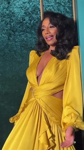 Thank you NEW YORK for showing me love on my new single “You’re Gonna Want Me Back” @wbls1075nyc🗽🍎🙏🏾