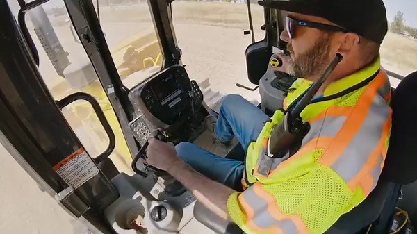 37K views · 453 reactions | The future of Trimble #ConstructionTech will be to enable a mixed jobsite with manually operated, autonomously assisted and fully autonomous machines working together, harnessing the power of your skilled workforce. | Trimble Geospatial and Civil Construction | Facebook