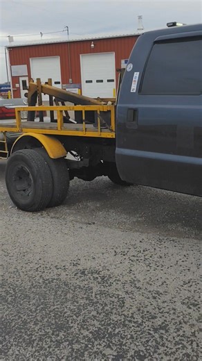 Call today 567-440-4675 best prices in Toledo and Surrounding areas Flatbed service wheel-lift service roadside assistance no long wait time.. | Wymer Towing
