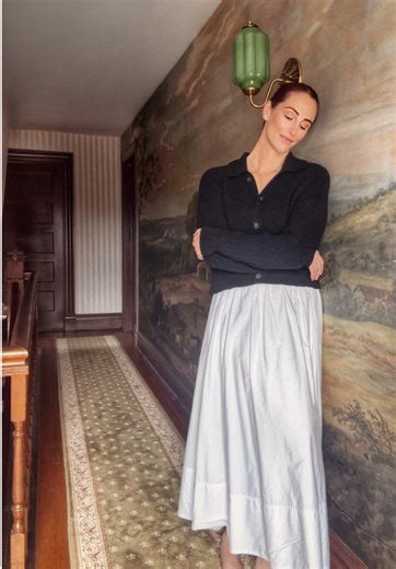 Old Victorian homes come with their quirks… but they also come with the best excuse to play dress-up with decor. Just like styling an outfit, every room is an opportunity to add personality, texture, and a little drama. This country mural completely transformed the space — proof that the right “accessory” can change everything. Fashion for the walls. Before → After #victorianhome #interiorstyling #beforeandafterhome #wallpapermural #designinspiration Follow my LTK @LGSTYLINGVA on the @shop.LTK a