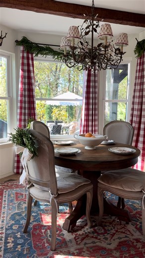 Carved Oak Wood Dining Chair With Cushion Set of 2