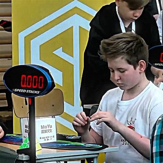 Pyraminx cube Fastest solve in 1.20s WR2018 TymonKolasiński #rubikscube #viral #shorts