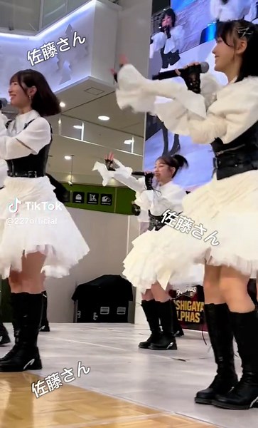 『 #佐藤さん 』👤💓 #ナナニジ #ロックは死なない #リリースイベント #虹カメ ∽∽∽∽∽∽∽ 🃏『22/7 Spring Tour 2025〜Casino Party!!〜』✨ 🎟️只今チケット一般発売受付中.· 詳細は22/7公式X、HPまで！ https://nanabunnonijyuuni-mobile.com/s/n110/news/detail/10771?ima=0033 【公演会場・日時】 ＜大阪＞ 会場：Zepp Namba(OSAKA) 日程：2025年3月2日(日) 開場16:45／開演17:30 ＜仙台＞ 会場：SENDAI GIGS 日程：2025年3月23日(日) 開場16:15／開演17:00 ＜愛知＞ 会場：Zepp Nagoya 日程：2025年3月27日(木) 開場17:45／開演18:30 ＜東京＞ 会場：Zepp DiverCity(TOKYO) 日程：2025年3月29日(土) 昼公演 開場13:15／開演14:00 2025年3月29日(土) 夜公演 開場17:15／開演18:00