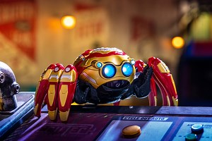 Les Spider-Bots entrent en action dans une nouvelle vidéo promotionnelle de Avengers Campus Paris. Vous pourrez adopter l'un de ces petits robots développés par Peter Parker... Attention tout de même à ce qu'ils ne se répliquent pas chez vous ! 🕷️ https://www.disneyphile.fr/premier-apercu-du-merchandise-du-land-avengers-campus-a-disneyland-paris/ | Dphile