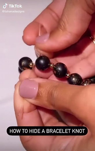 How to hide a bracelet knot! We use stretch magic 0.8mm cord, bead your bracelet, double knot, add a dab of glue (we use Aleene’s jewelry & metal glue), cut cords close to knot, and slide through beaded hole to hide knot! #bracelettutorial #jewelrymaking #handmadejewelry #diyjewelry