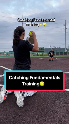 Catching Fundamentals Training: Tips for Softball Catchers