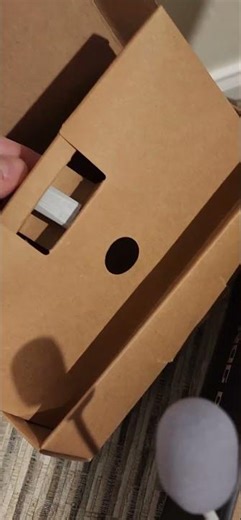 Asus ROG DELTA II- problem solved (use USB, not Bluetooth)