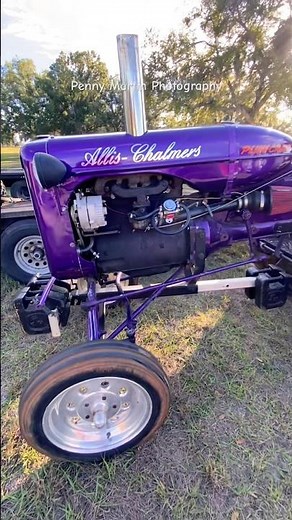 Who is familiar with the Allis Chalmers Tractors #sledpull #competition #offroad #antique