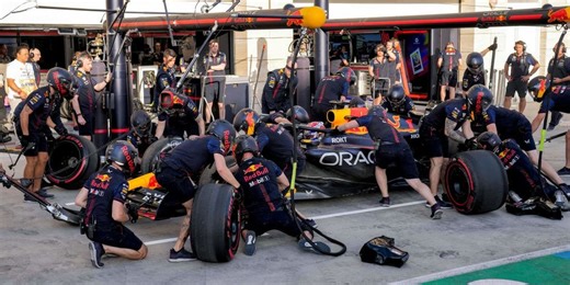 Video: Watch Red Bull F1 Team Complete a Four-Tire Pit Stop in TOTAL DARKNESS