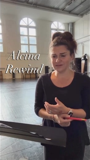 #AlcinaRewind⏪: What a beautiful whirlwind this tour of #Alcina has been! From coaching in #London between performances of #themagicflute, to then rehearsals and performances in #Montpellier, #Paris & #Barcelona…I am so grateful to have shared my Alcina for the first time here in Europe with @ensemble_artaserse & @philippejaroussky. Thank you to everyone who attended! Until next time Alcina! . 📸: @palaumusicacat / @mariowurzburger_photo | Kathryn Lewek, Soprano