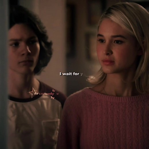 Georgie and Veronica's Kiss on the Couch Scene | Young Sheldon