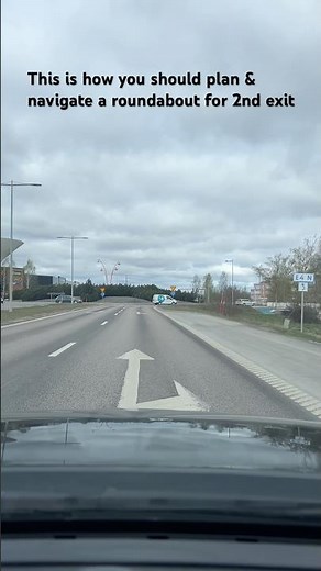 How to drive through a roundabout? Driving tips / Key2dl