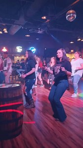 Country thuggin line dance. (live audio) #countrythuggin #linedance #countrytwostep #countrylinedance #countryboy #countrygirl #wildgregs #wildgregssaloon #hickhop | Country Dancing