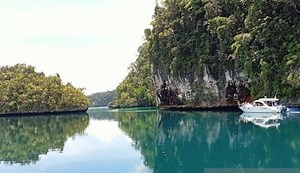 Indahnya Teluk Triton, Surga Wisata Tersembunyi di Kaimana Papua Barat : Okezone Women