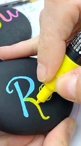 Blended Paint Pen Hand Lettering Tutorial - https://rockpainting101.com/blended-hand-lettering-word-rocks/- #paintpens #paintpentutorial #letteringtutorial #PoscaPens #wordrocks #kindnessrocks #paintmarkers | Rock Painting 101
